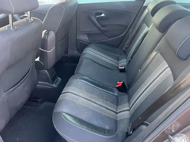 Volkswagen Polo view 11
