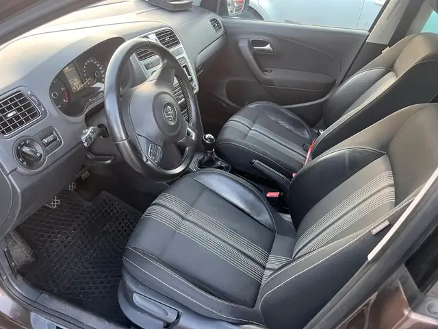 Volkswagen Polo view 7