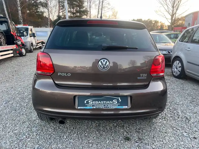 Volkswagen Polo view 5