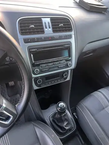 Volkswagen Polo view 10