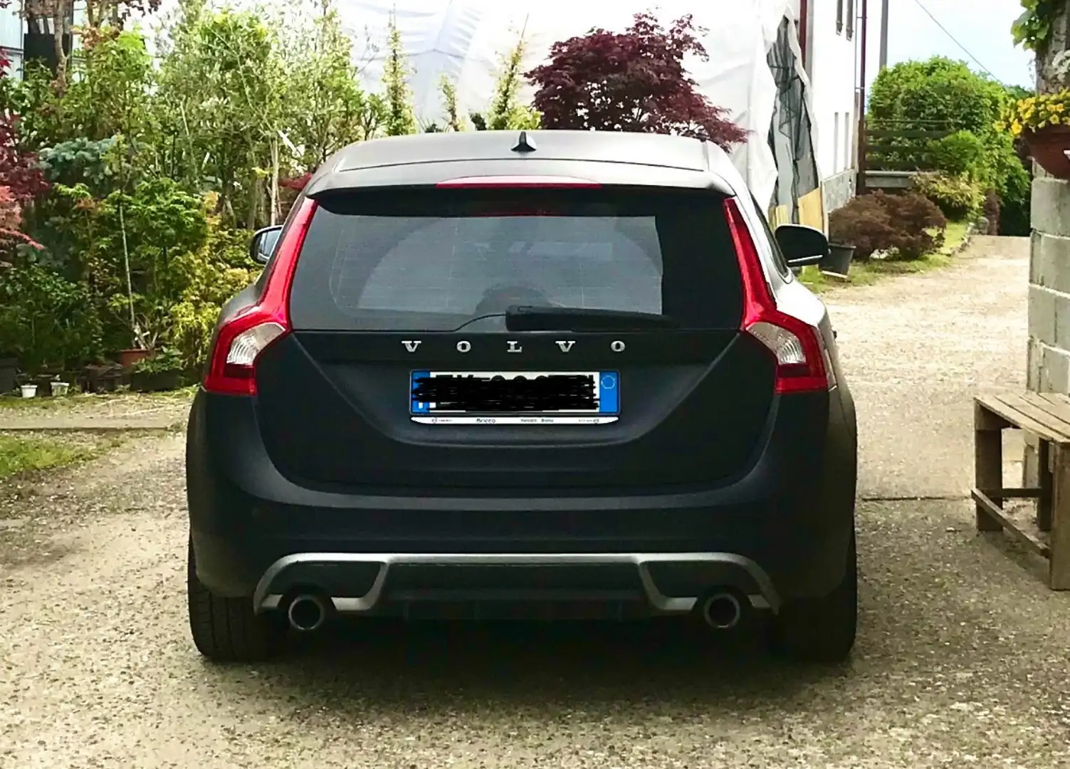 Volvo V60 2.0 d4 ved (d3) R-design geartronic Siyah - 1