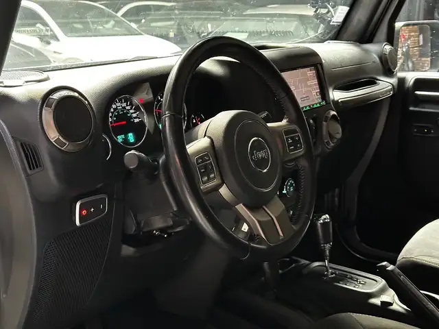Jeep Wrangler view 12