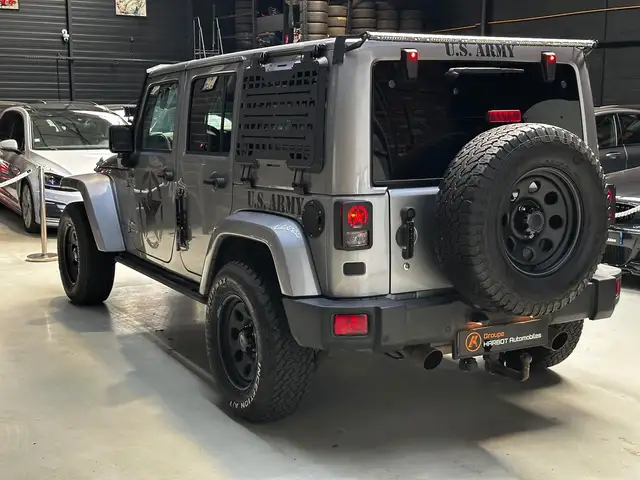 Jeep Wrangler view 6