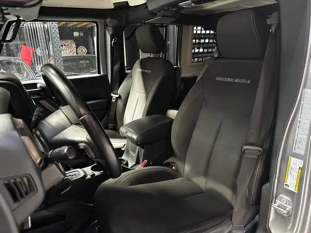 Jeep Wrangler view 11