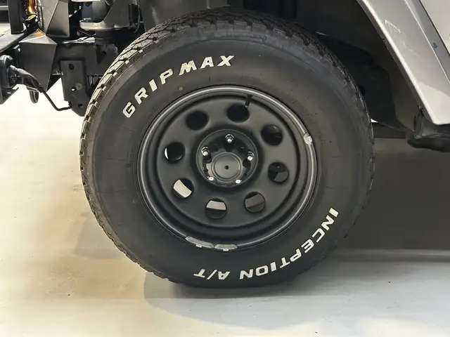 Jeep Wrangler view 9