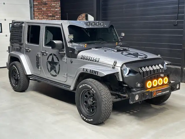 Jeep Wrangler view 3