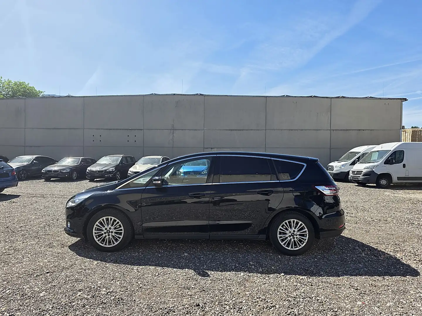 Ford S-Max S-MAX Titanium 2.0 TDCi AWD Auto-Start/Stop Aut. Schwarz - 2