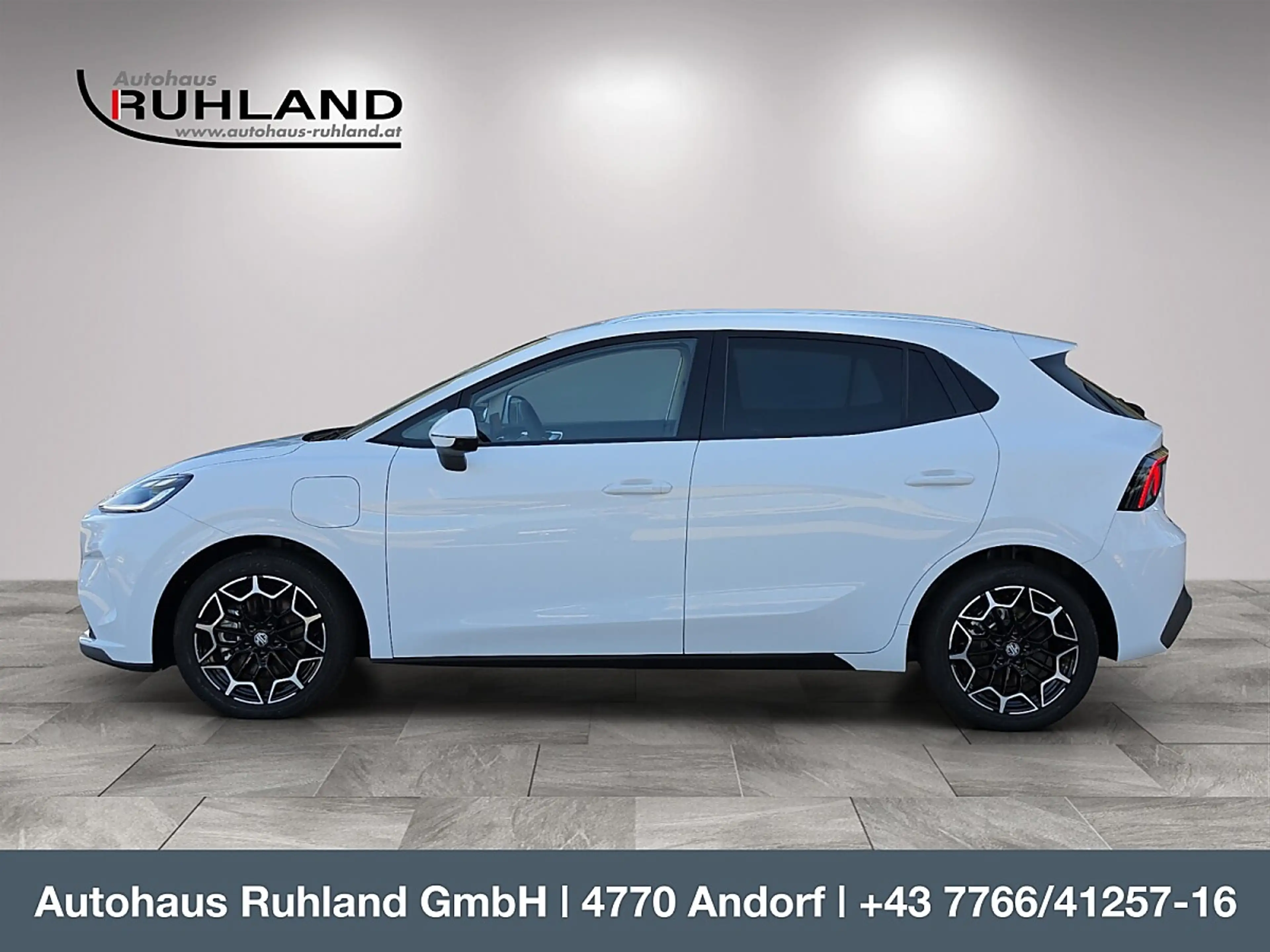 MG MG4 EV Urban 54 kWh Luxury *inkl. 2.000,-- Eintausc... — photo 2