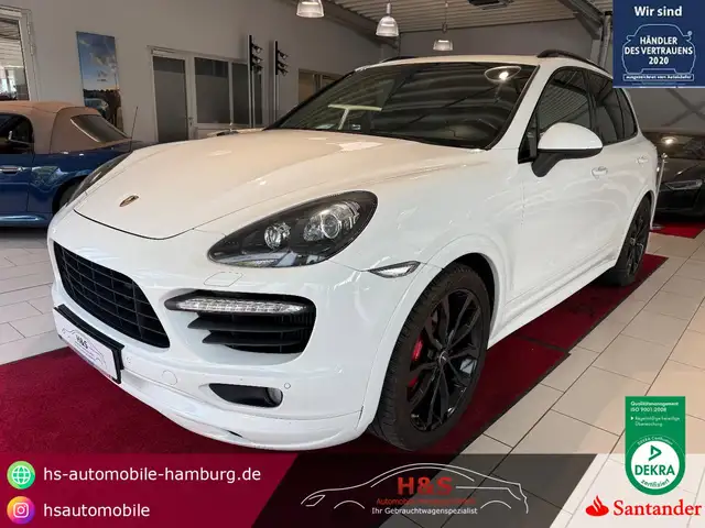Porsche Cayenne main image