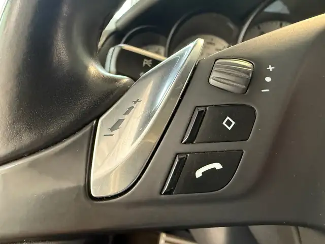 Porsche Cayenne view 14