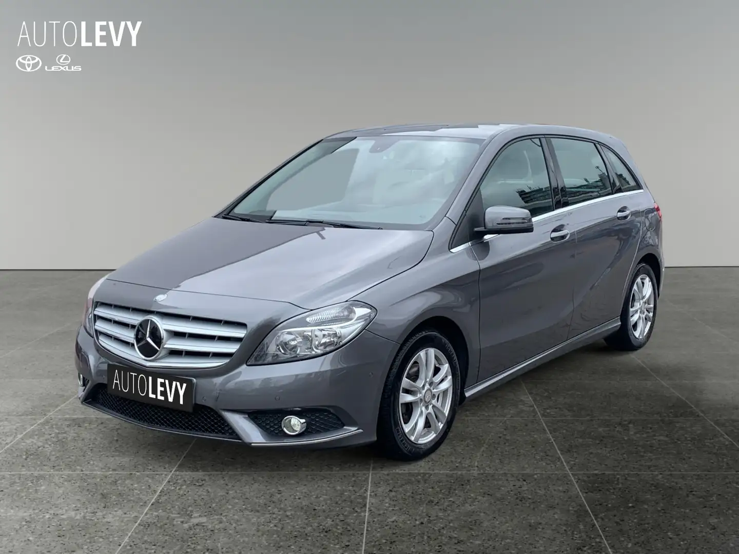 Mercedes-Benz B 180 BlueEfficiency Sitzhzg+Parksensoren Grau - 2