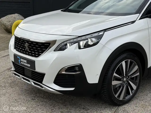 Peugeot 3008 view 6