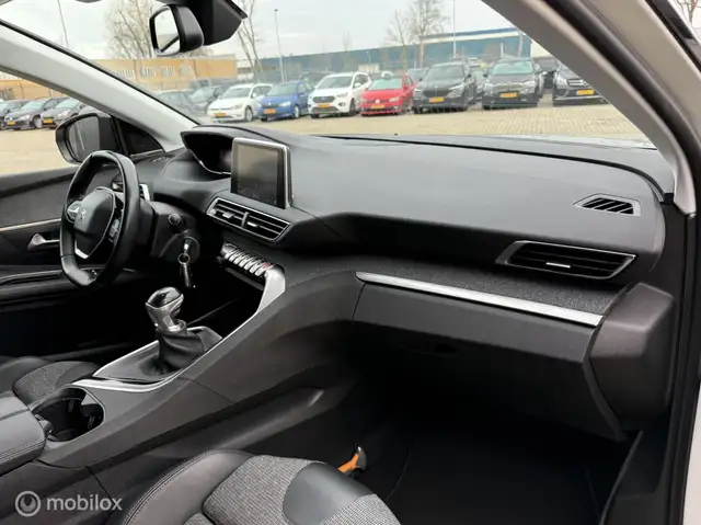 Peugeot 3008 view 14