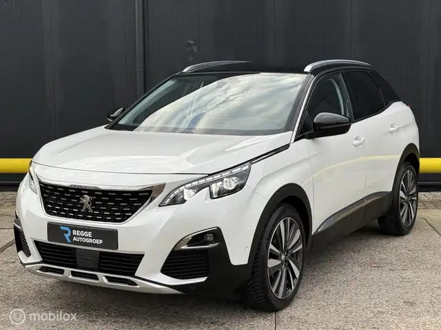2019 Peugeot 3008 in White for sale