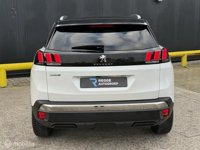 Peugeot 3008 view 9