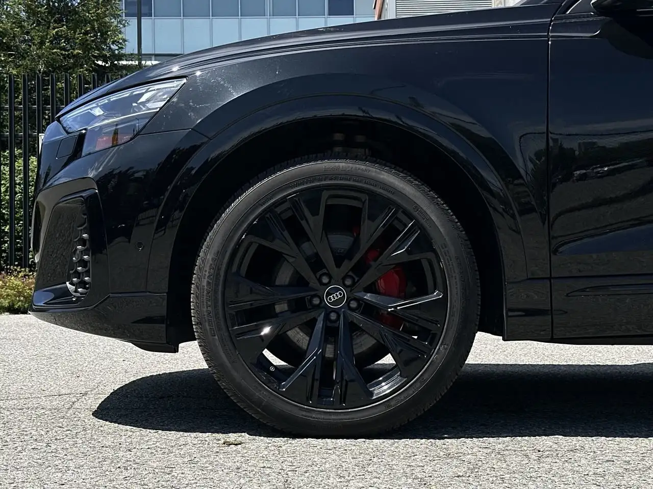 Audi Q8 снимка Audi Q8