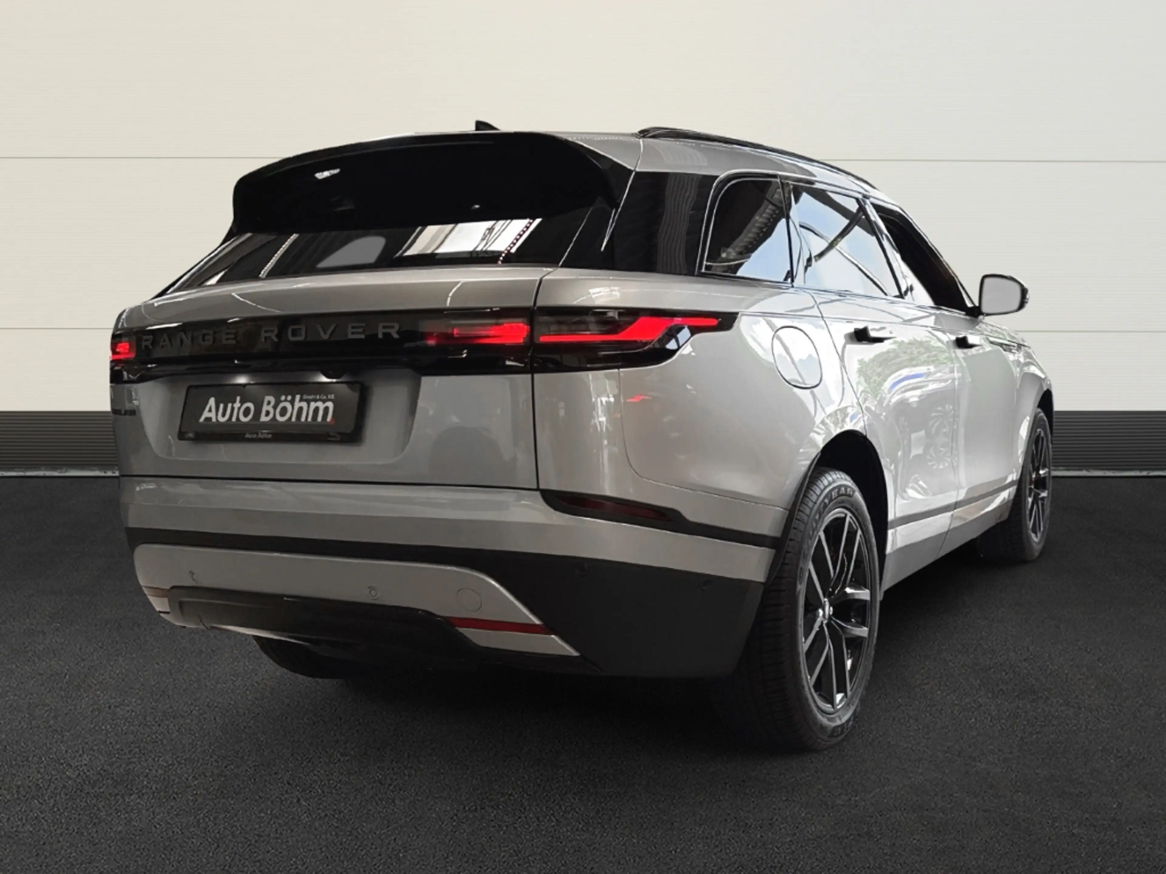 Land Rover Range Rover Velar D200 S+Pano+ACC+Meridian+360 Grad Kamera — photo 4