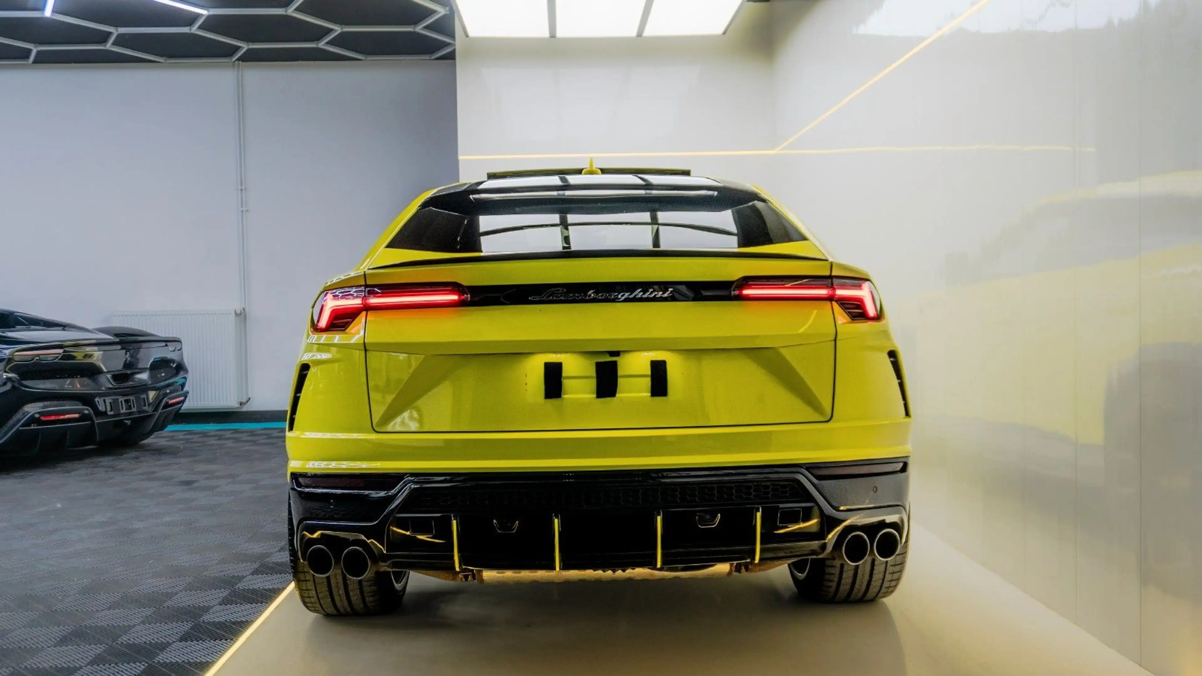 Lamborghini Urus URUS 4.0 V8 CARBON/PANO/360/HUD/23*/ALCANTARA — photo 8