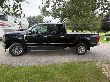 LARIAT 4WD Crew Cab 6.75' Box