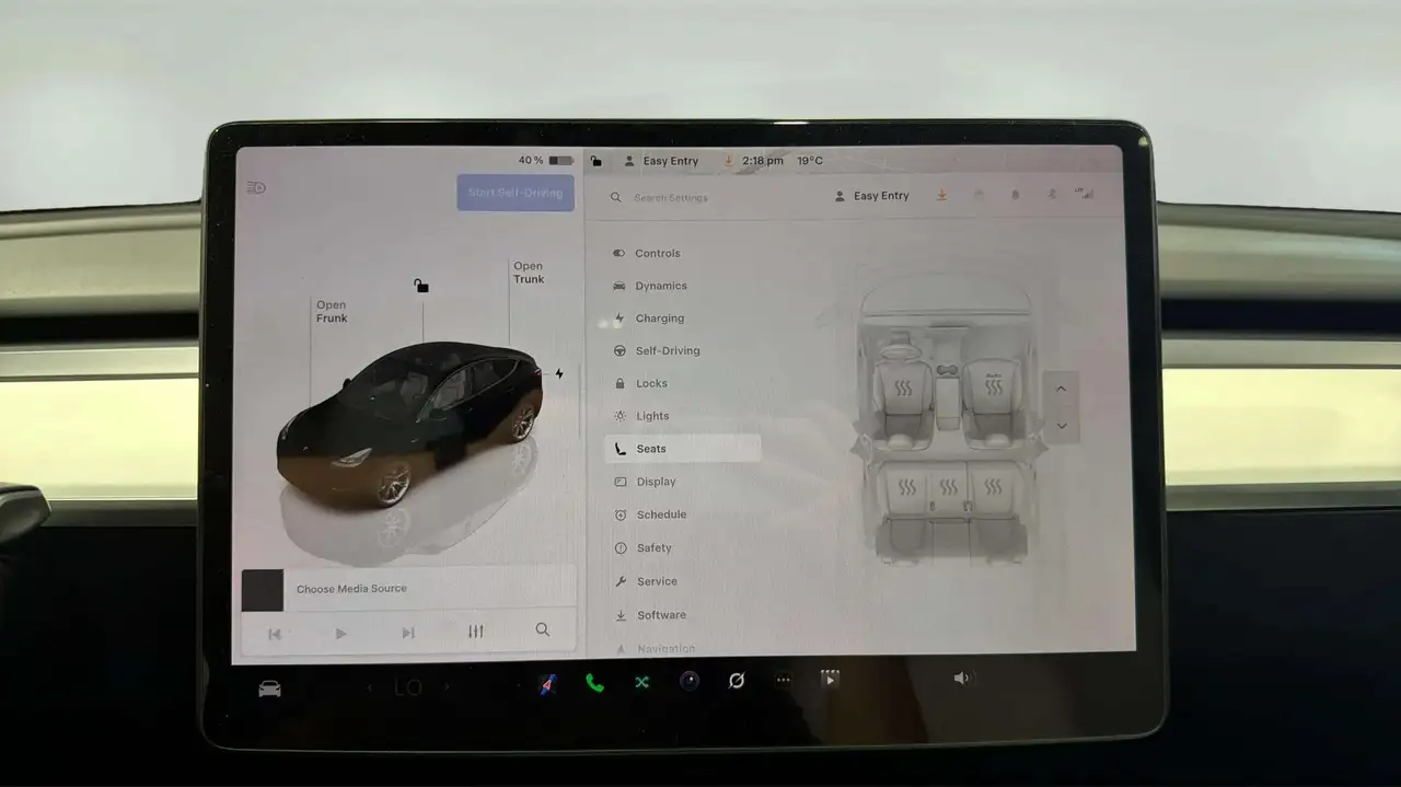 Tesla Model Y photo Tesla Model Y