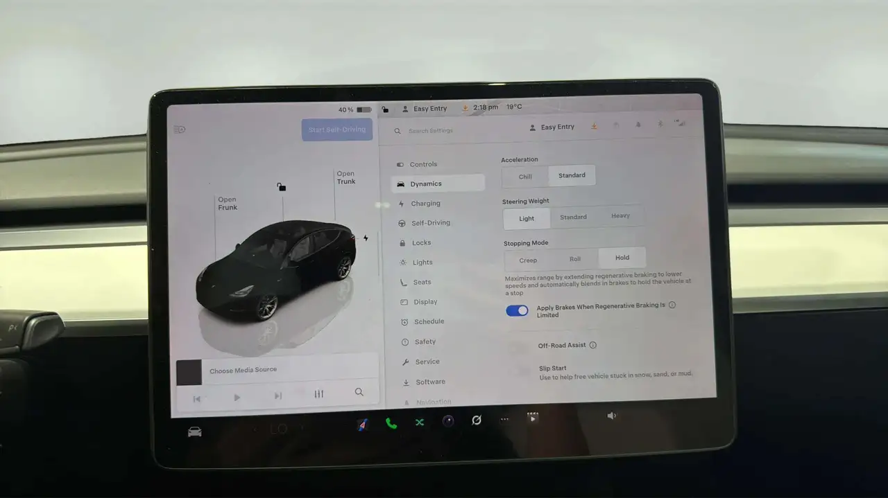 Tesla Model Y photo Tesla Model Y