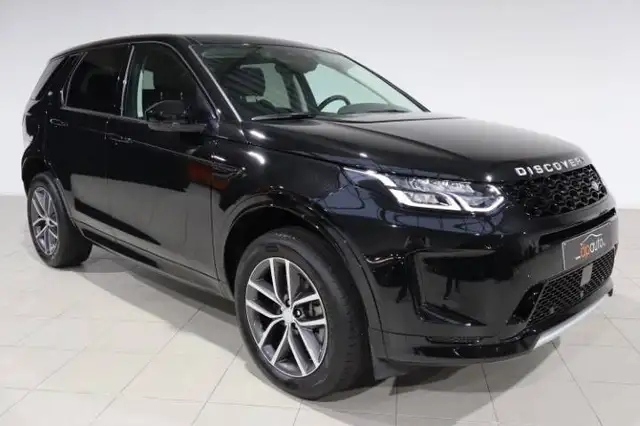Land Rover Discovery Sport view 2