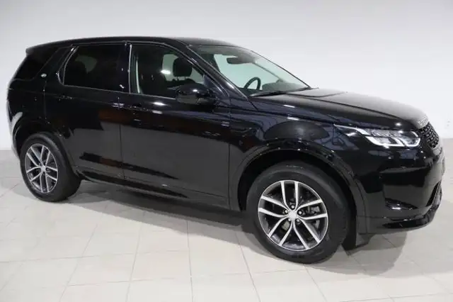 Land Rover Discovery Sport view 3
