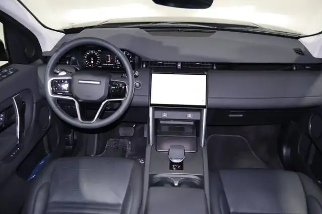 Land Rover Discovery Sport view 11