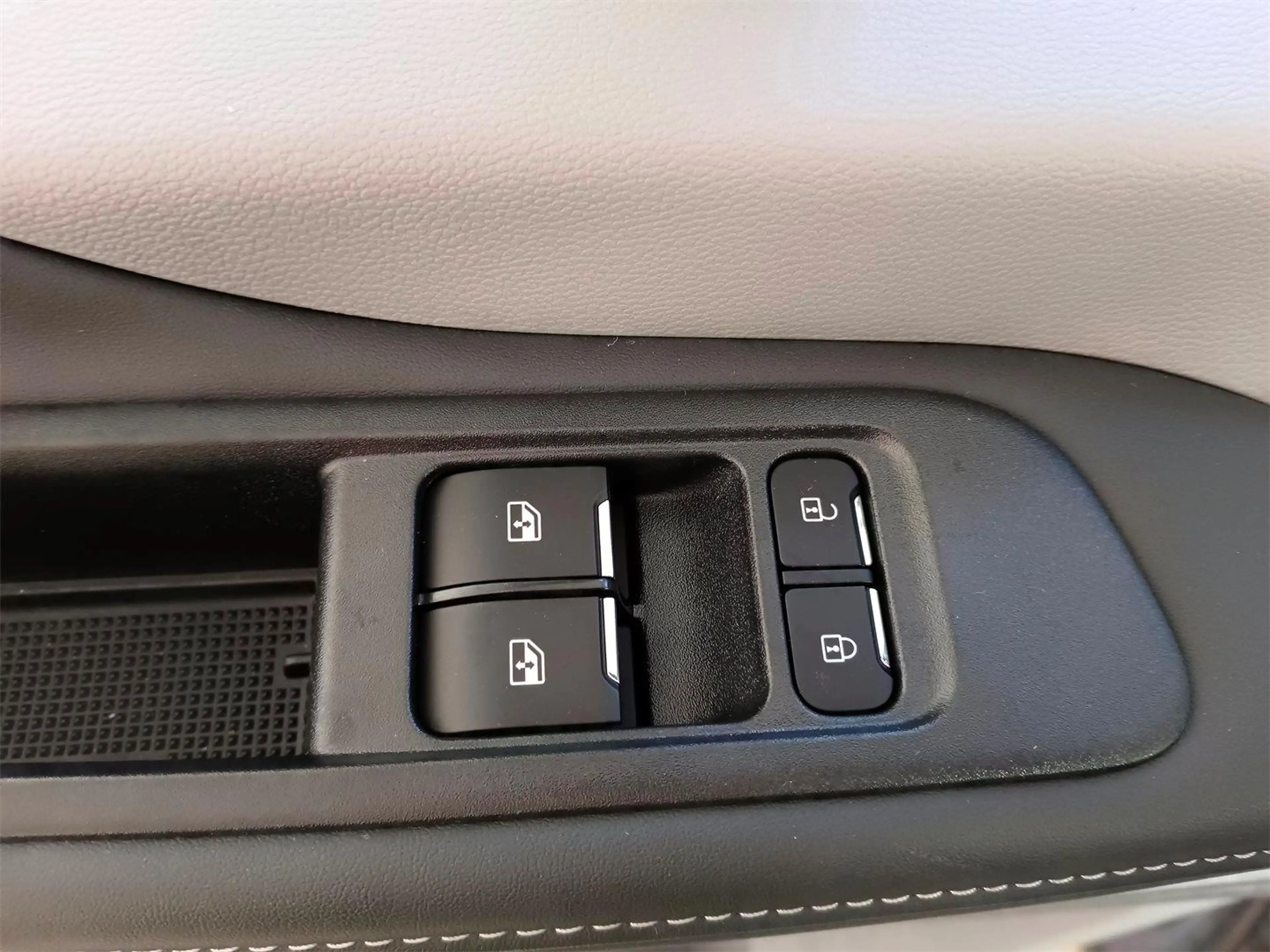 Maxus Deliver 7 *L2H1* — photo 10
