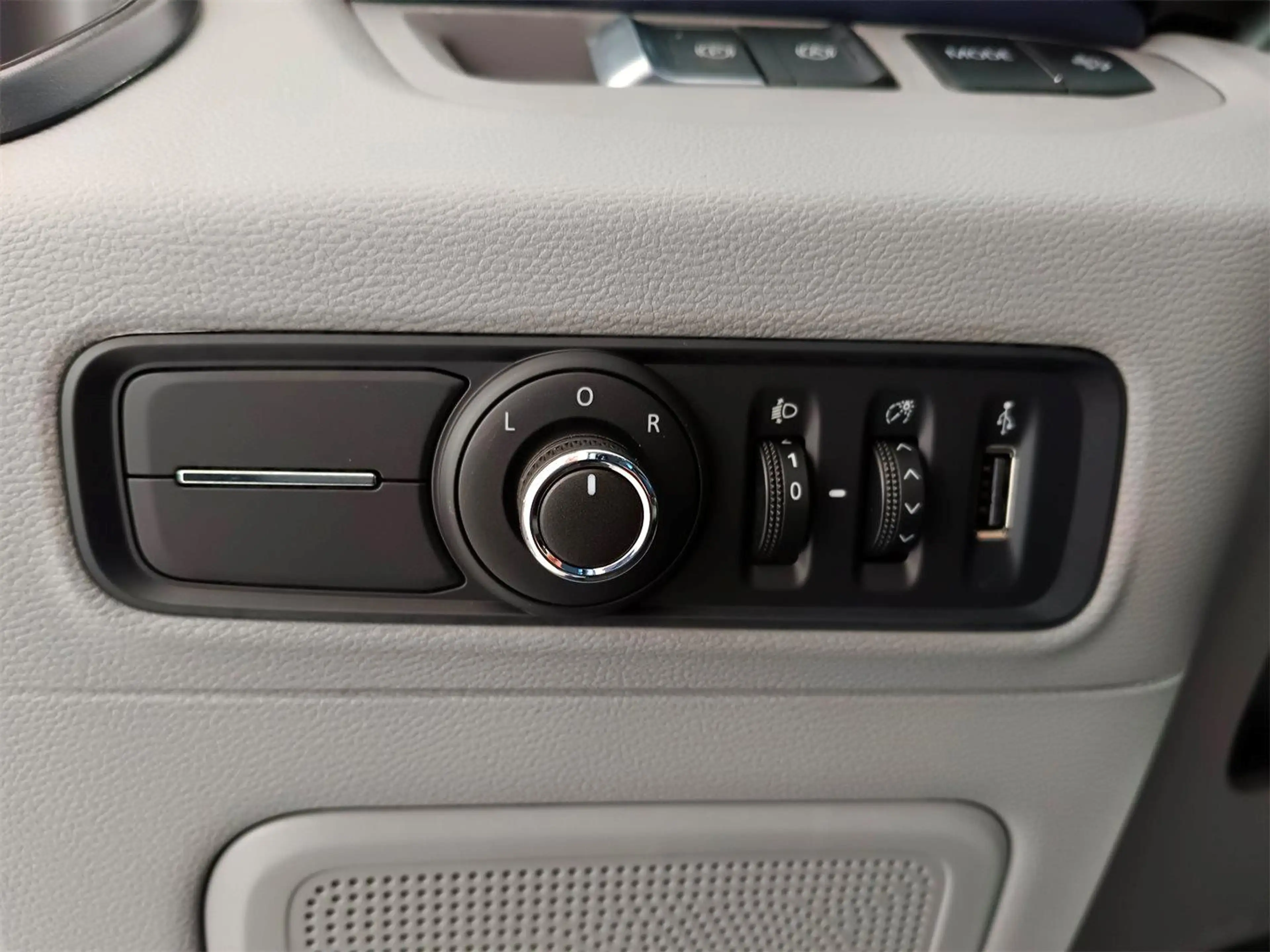 Maxus Deliver 7 *L2H1* — photo 11