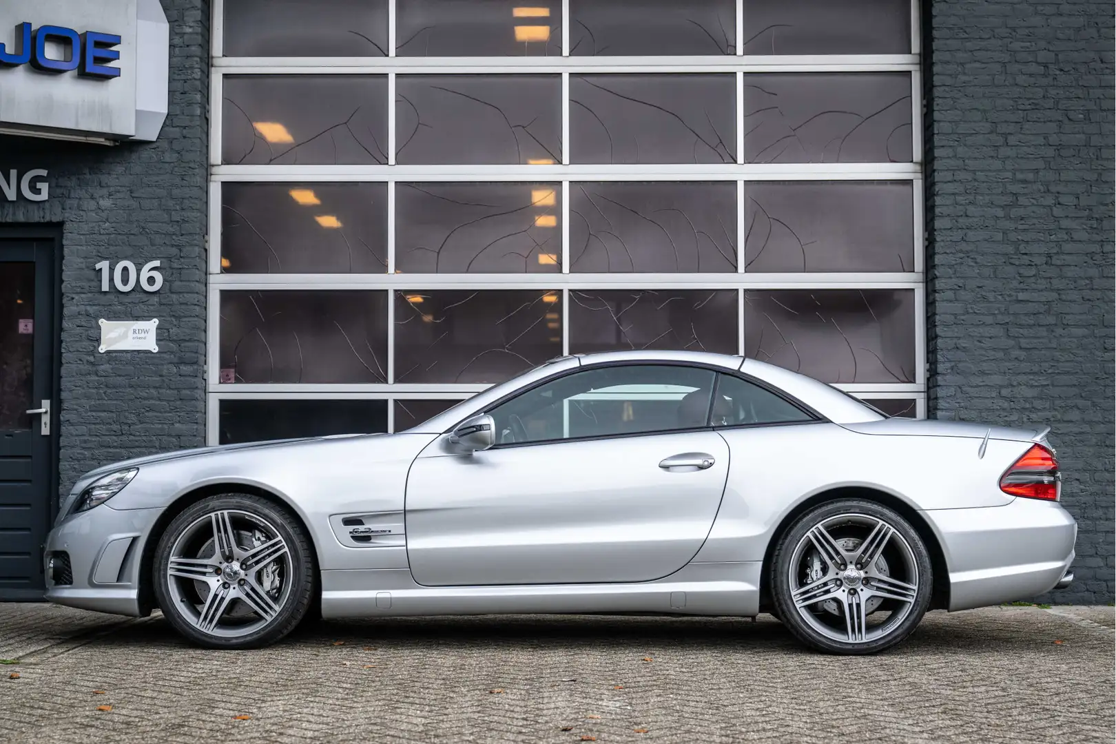 Mercedes-Benz SL 63 AMG Pano, 1e Eigenaar aantoonbaar, LM, Leder, Navi, Ni Argent - 2