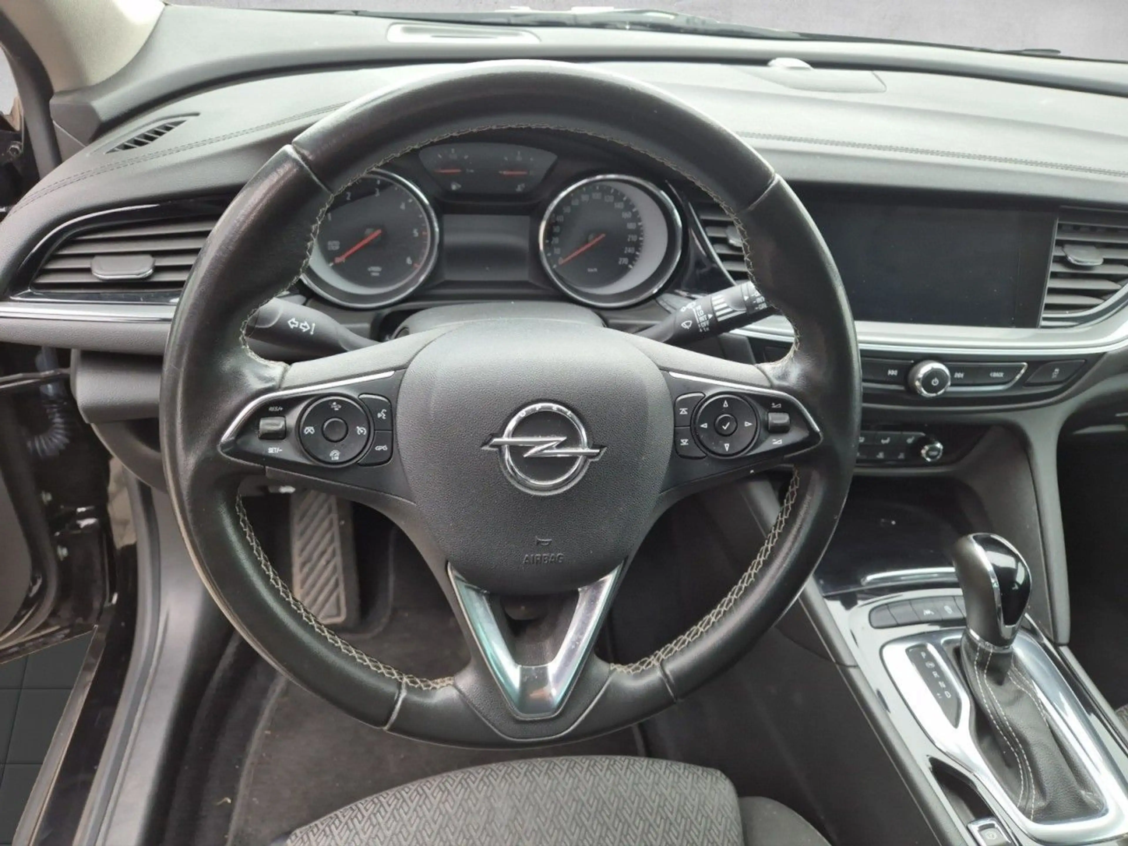 Opel Insignia B Sports Tourer - nur Händler / Gewerbe — photo 10