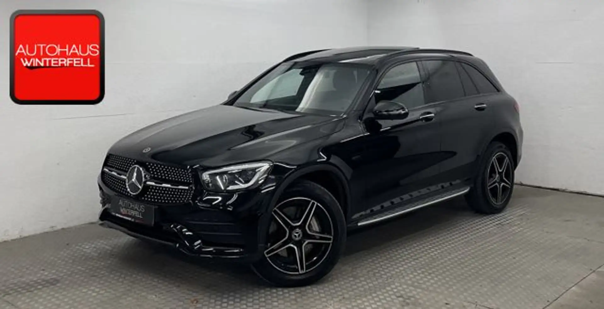 Mercedes-Benz GLC 300 de 4M AMG NIGHT PANO+360+BURMESTER+TRITT Black - 1