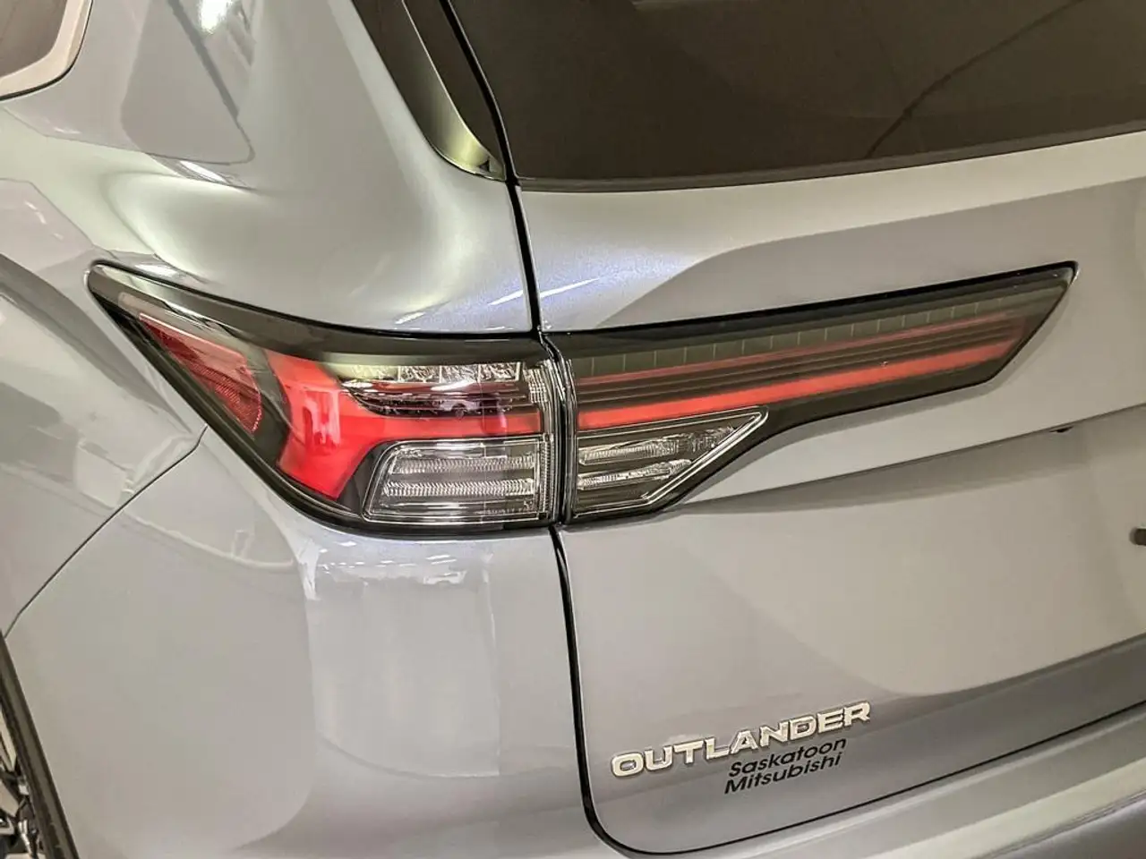 Mitsubishi Outlander снимка Mitsubishi Outlander
