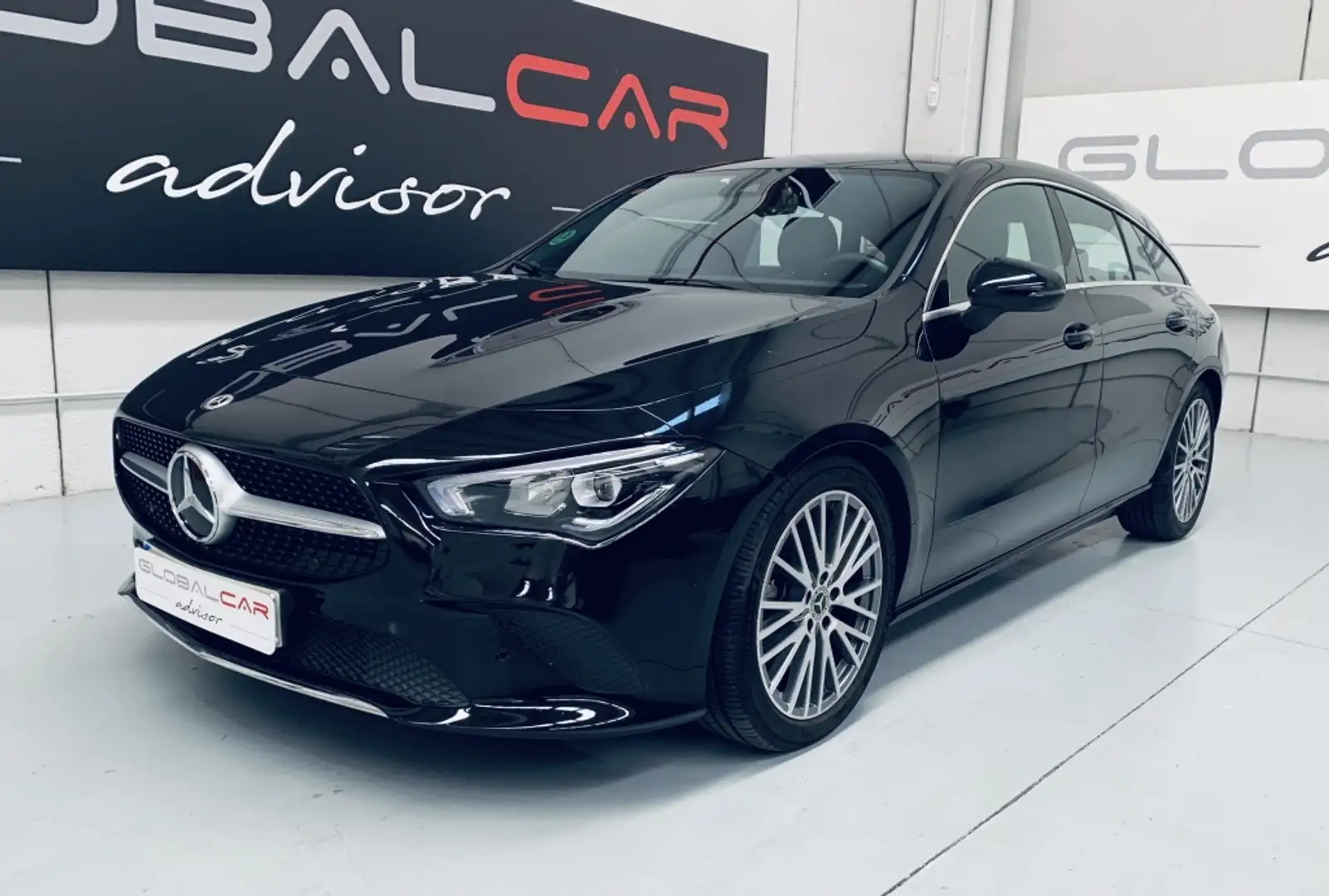 Mercedes-Benz CLA 220 Shooting Brake 220d 8G-DCT Negro - 1