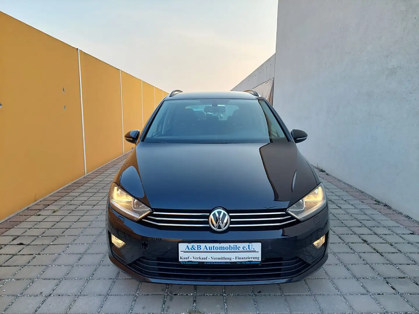 Volkswagen Golf Sportsvan Comfortline 1,6 BMT TDI Erster Besitz Schwarz - 2