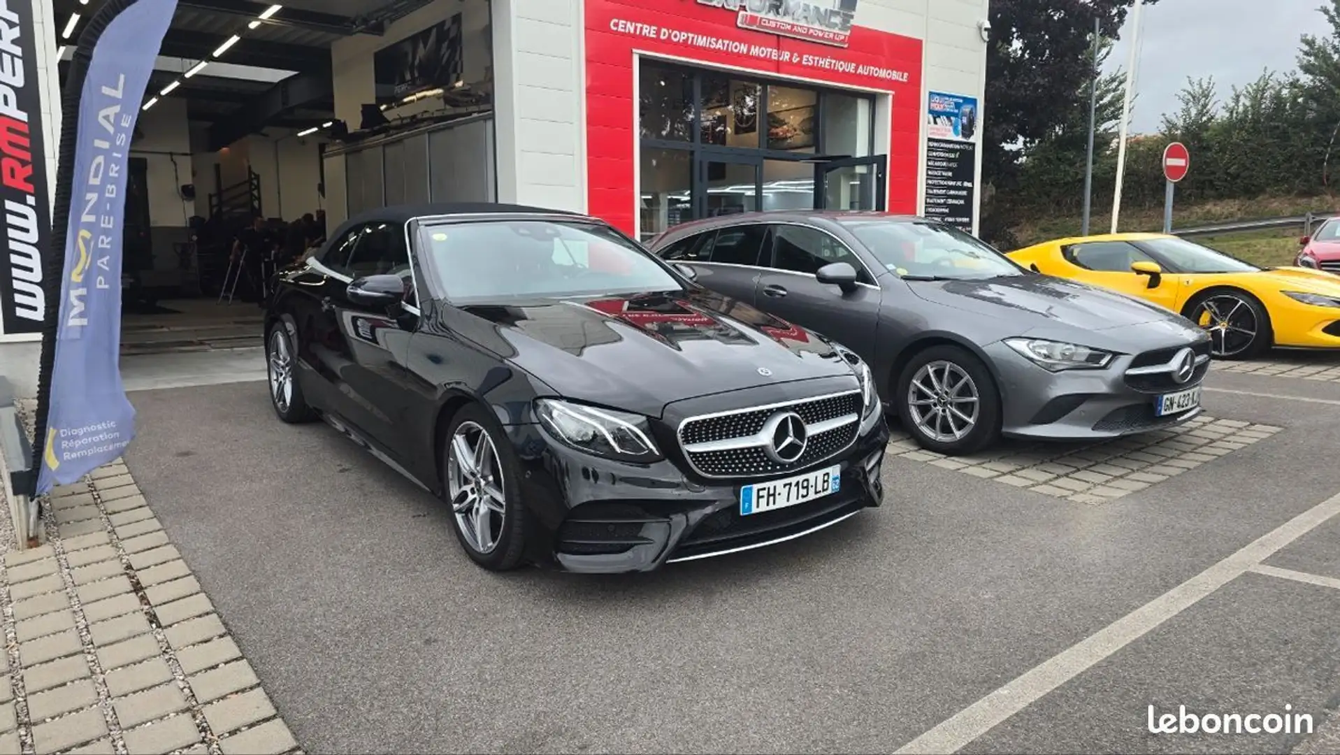 Mercedes-Benz MERCEDES E220D Cabriolet AMG line Zwart - 1