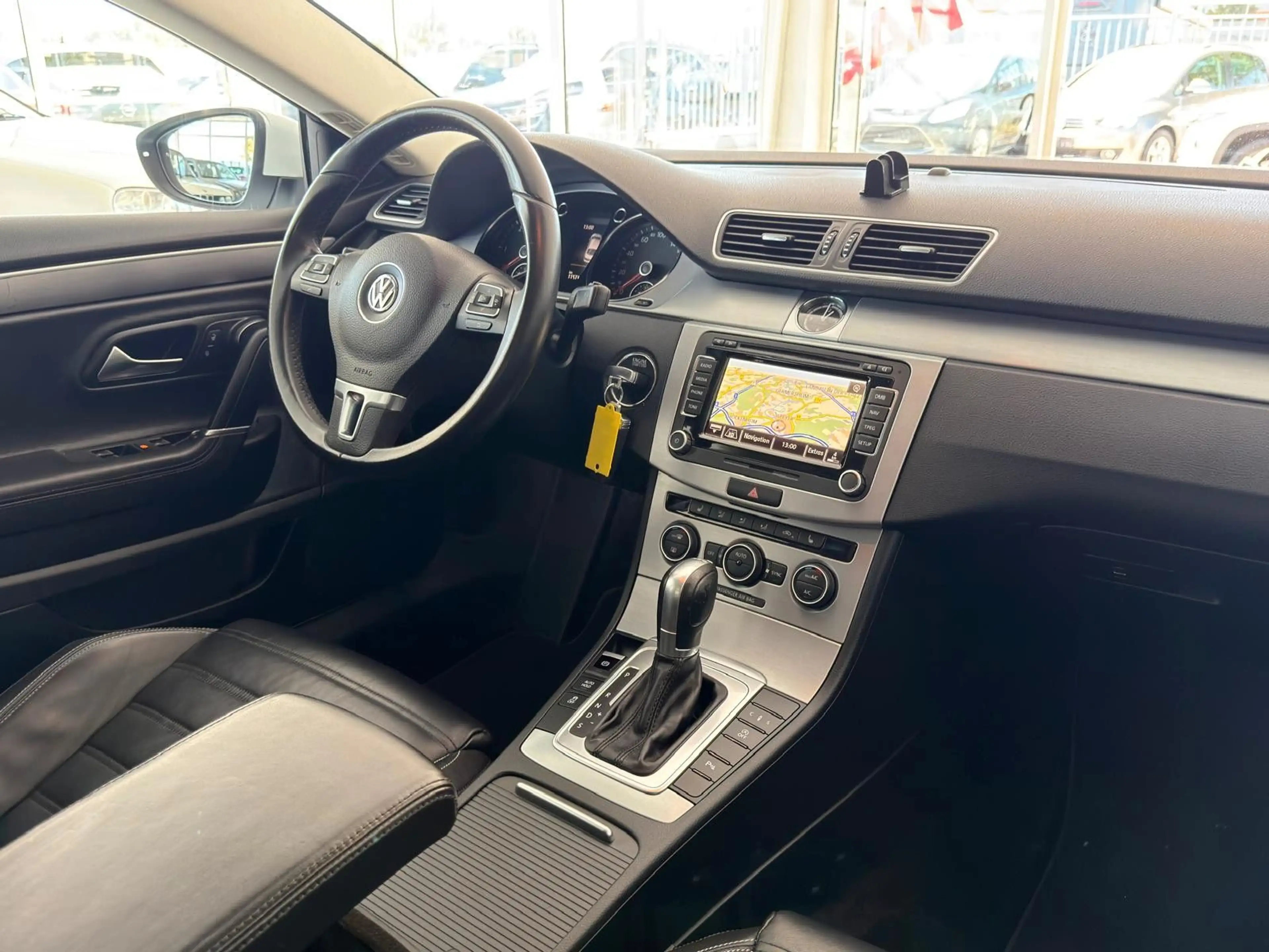 Volkswagen CC Automatik+Panorama+Navi+Kamera+Bi-Xenon+TOP! — photo 14