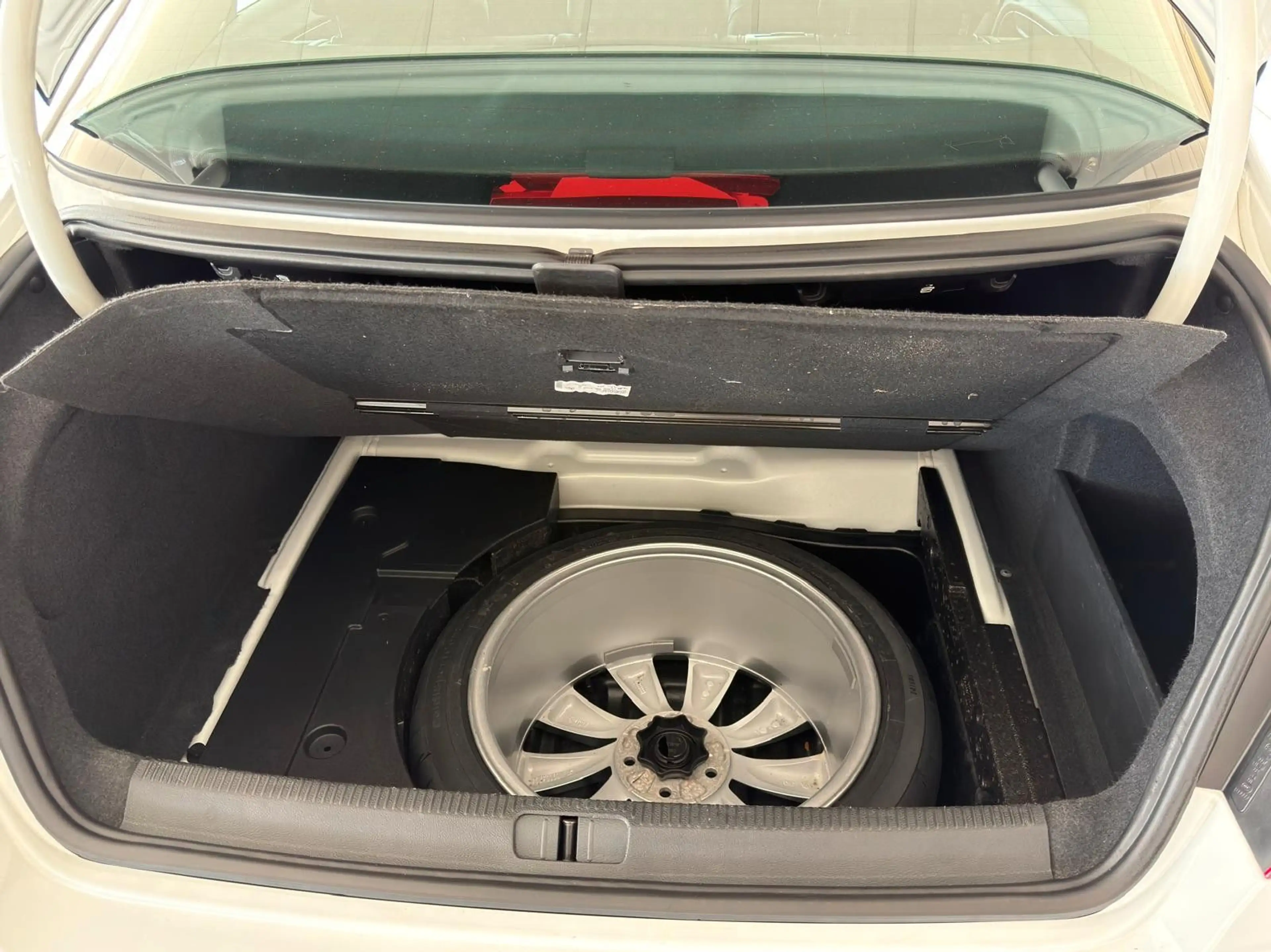 Volkswagen CC Automatik+Panorama+Navi+Kamera+Bi-Xenon+TOP! — photo 7