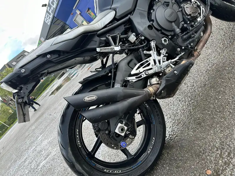 Yamaha MT-10 - foto 4