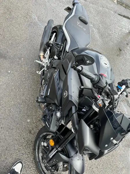 Yamaha MT-10 - foto 8