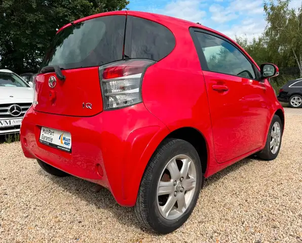 Toyota Iq view 4