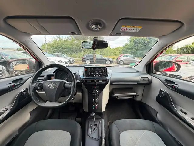 Toyota Iq view 7