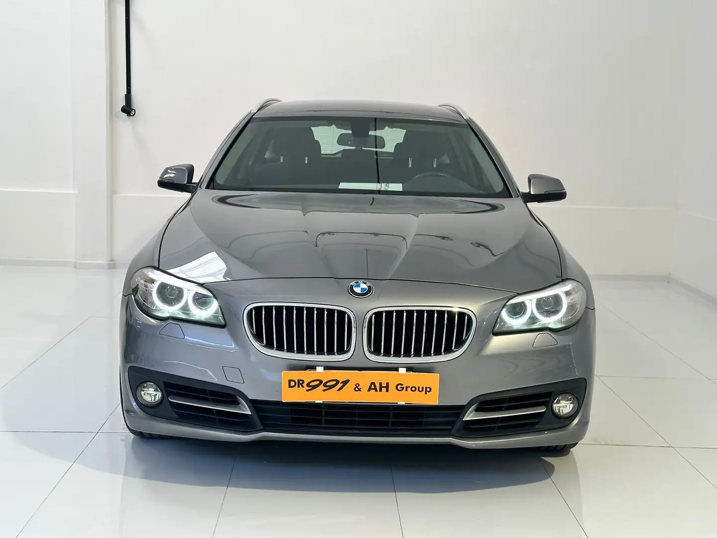 BMW 520 Serie 5 Touring 520d Touring  190cv auto EURO 6 Grigio - 2