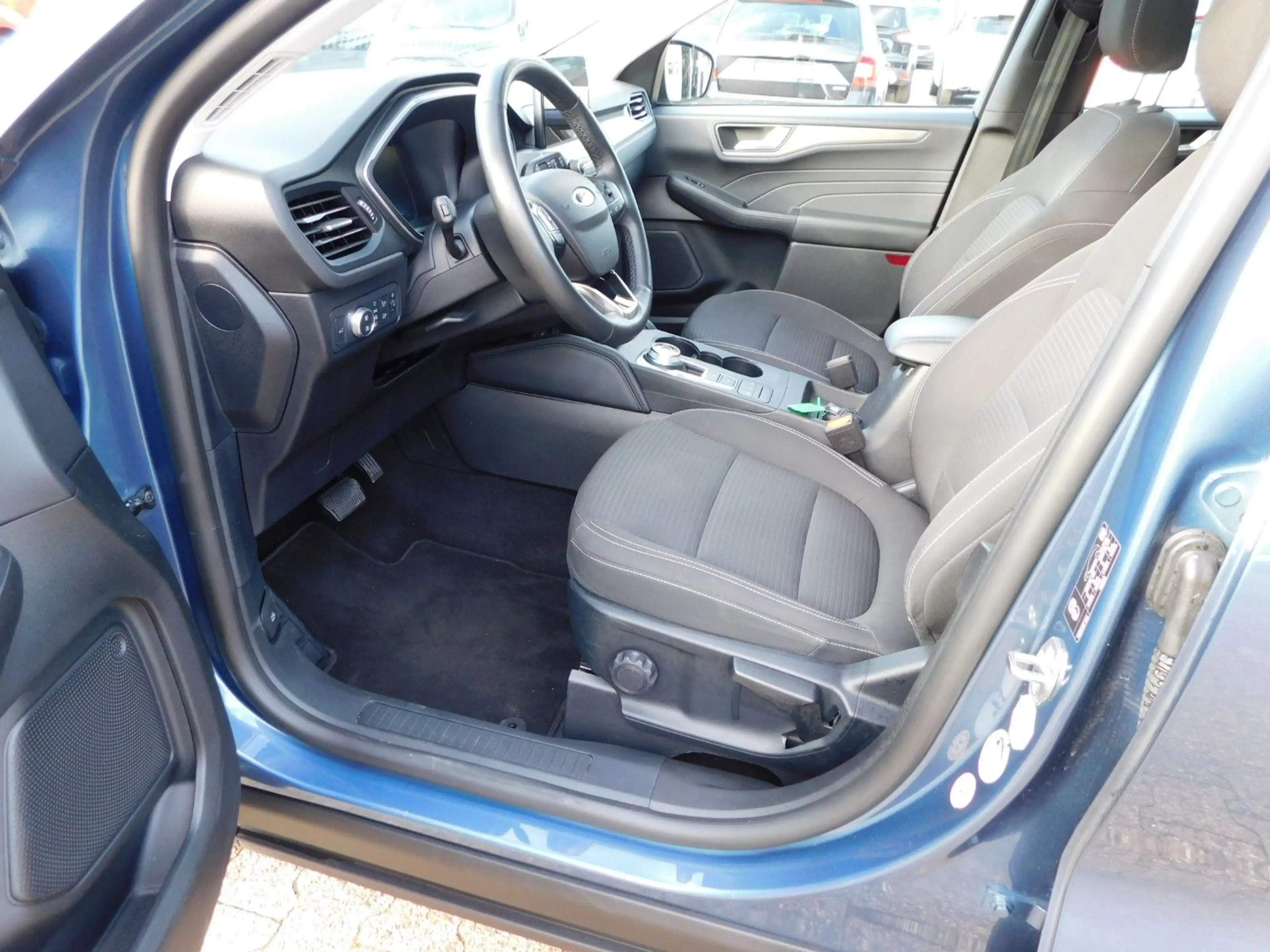 Ford Kuga Titanium 1.5 EcoBlue Panodach/AHK/Navi — photo 9