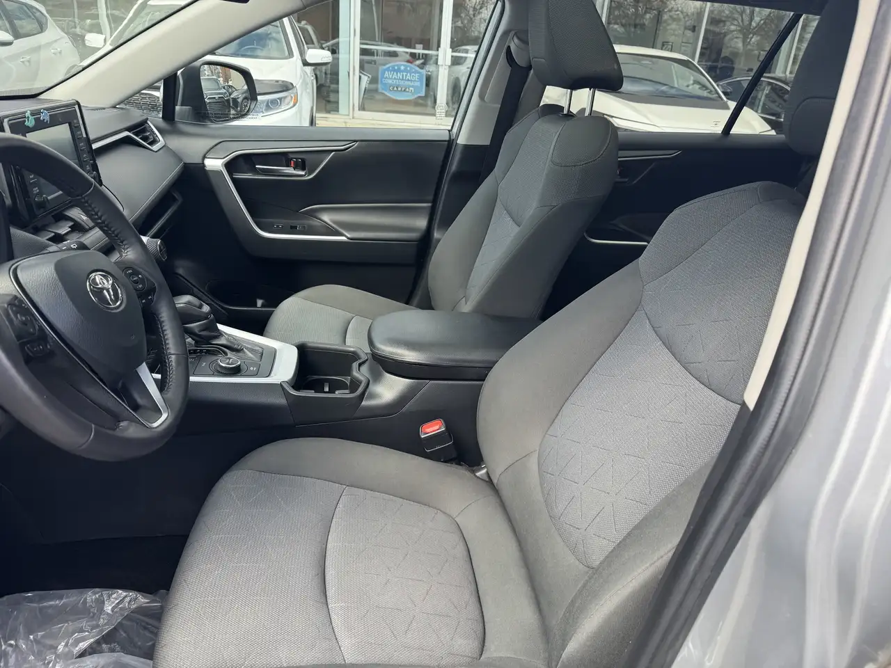 Toyota RAV 4 снимка Toyota RAV 4
