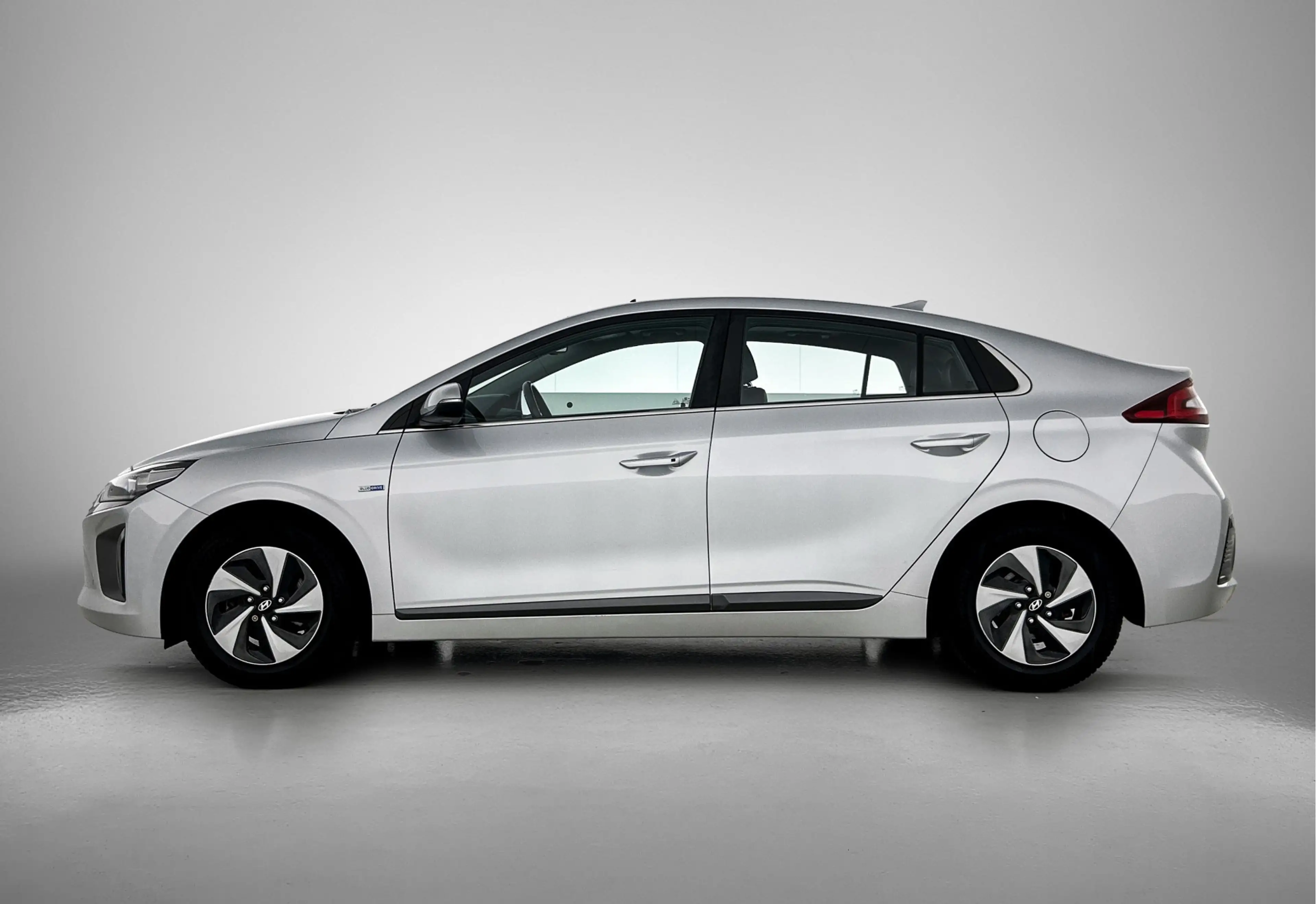 Hyundai IONIQ 1.6 GDi Premium | Origineel NL | Leder | Elektrisc — photo 3