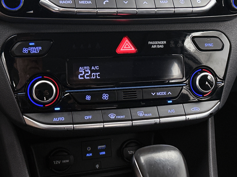 Hyundai IONIQ 1.6 GDi Premium | Origineel NL | Leder | Elektrisc — photo 11