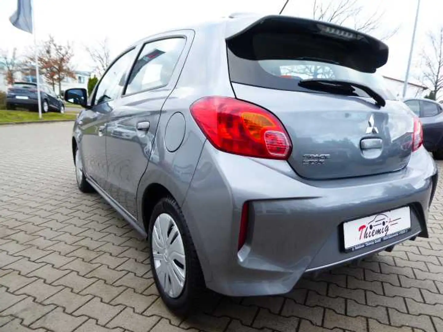Mitsubishi Space Star Spirit 1.2 MIVEC 5-Gang Grau - 2