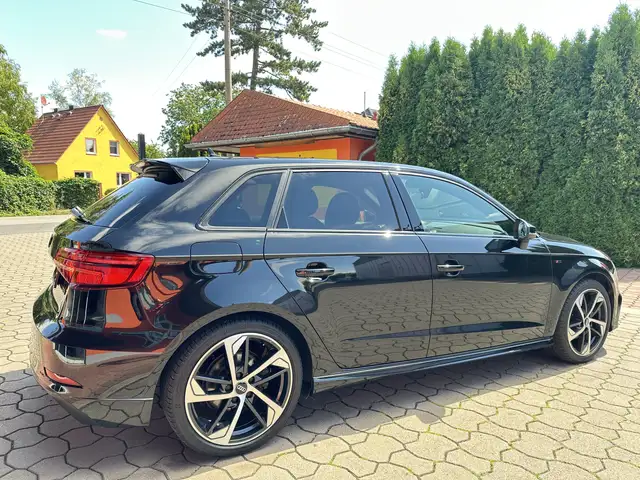 Audi A3 view 4